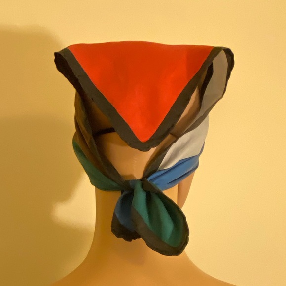 Various Brands, Sizes, And Colors Of Beautiful Scarves Six Piece Bundle - Picture 5 of 10